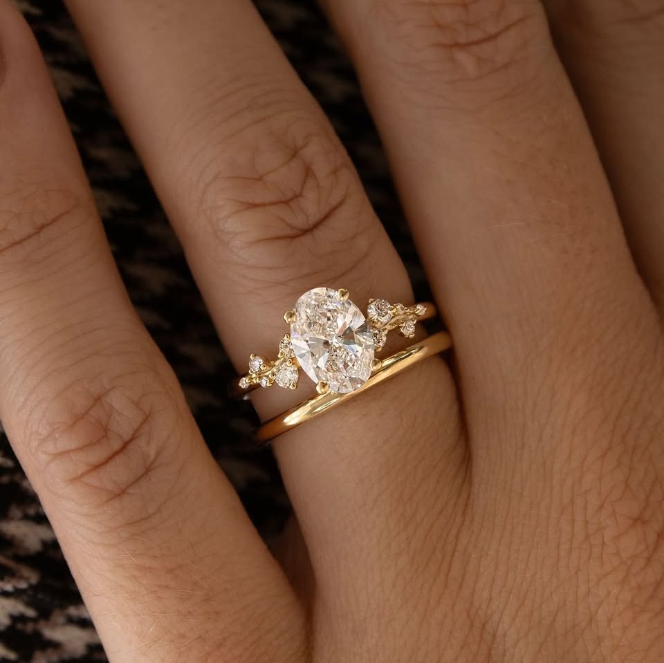 Morning star Engagement Ring - Image 4