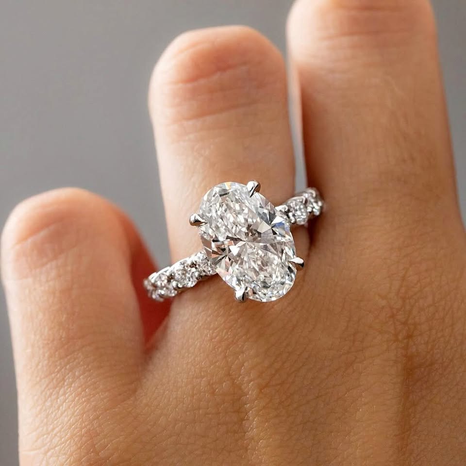 Oval cut Engagement ring - Image 4